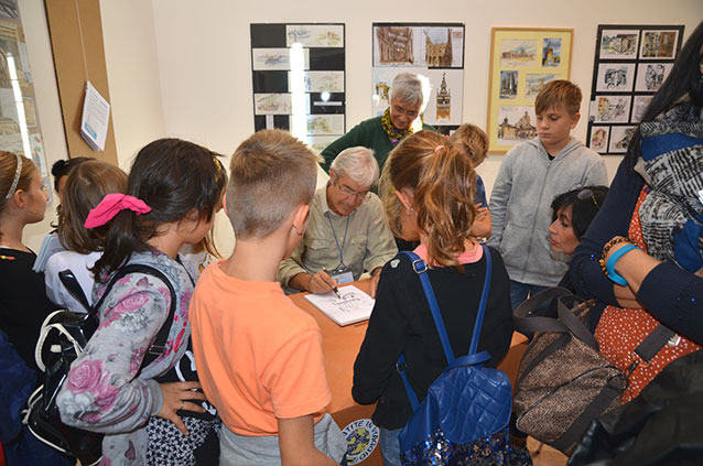 Scolaresche alla mostra 001