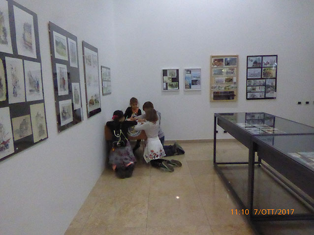 Scolaresche alla mostra 002